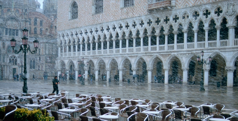 379 - VENETIAN SNOW - PORRETT ALAN - united kingdom.jpg